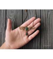 Green elf necklace