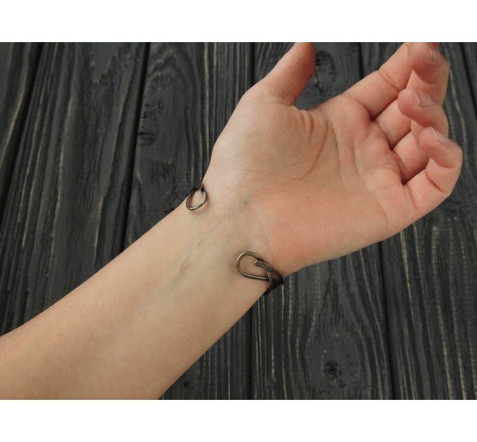 Wirework lotus bangle