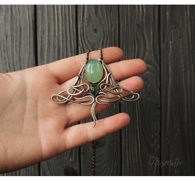 Chrysoprase manta ray necklace