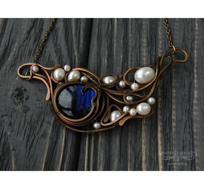 Brass wire bib necklace
