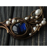 Bib pearls necklace