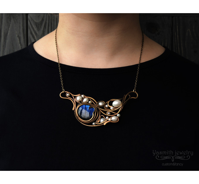 Brass wire bib necklace