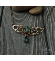 Irish green circlet