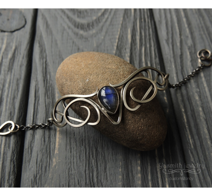 Celtic wire bracelet