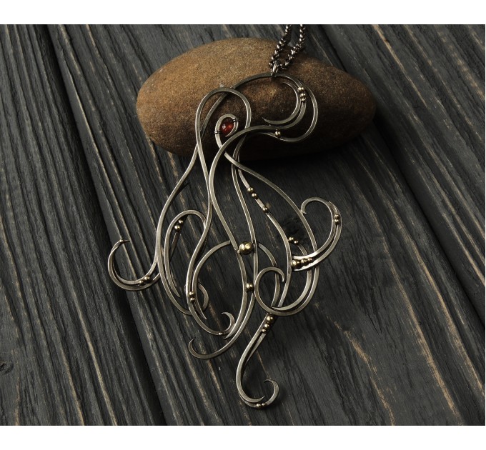 Kracken pendant